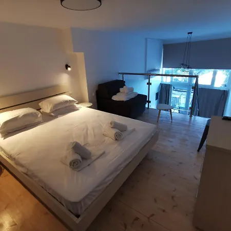 Tasos 3* Néa Péramos