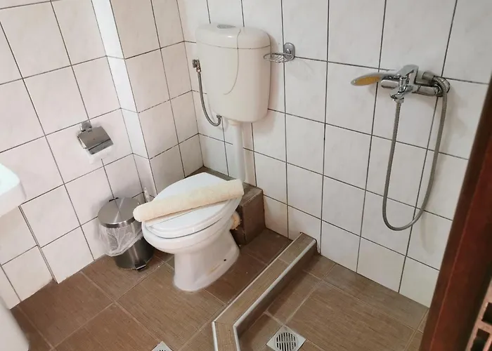 Tasos 3*