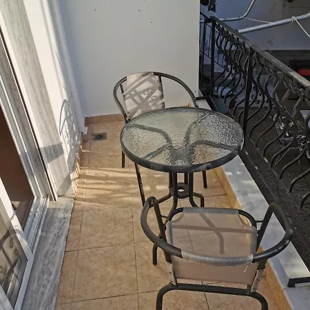 Tasos Hotel de apartamente Néa Péramos