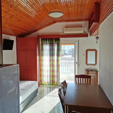 Hotel de apartamente Tasos Néa Péramos