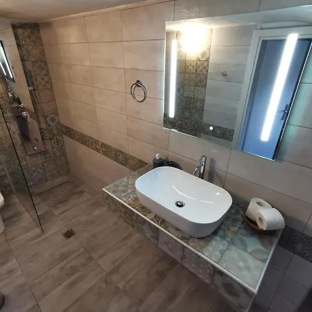 Aparthotel Tasos