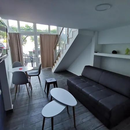 Tasos Aparthotel *